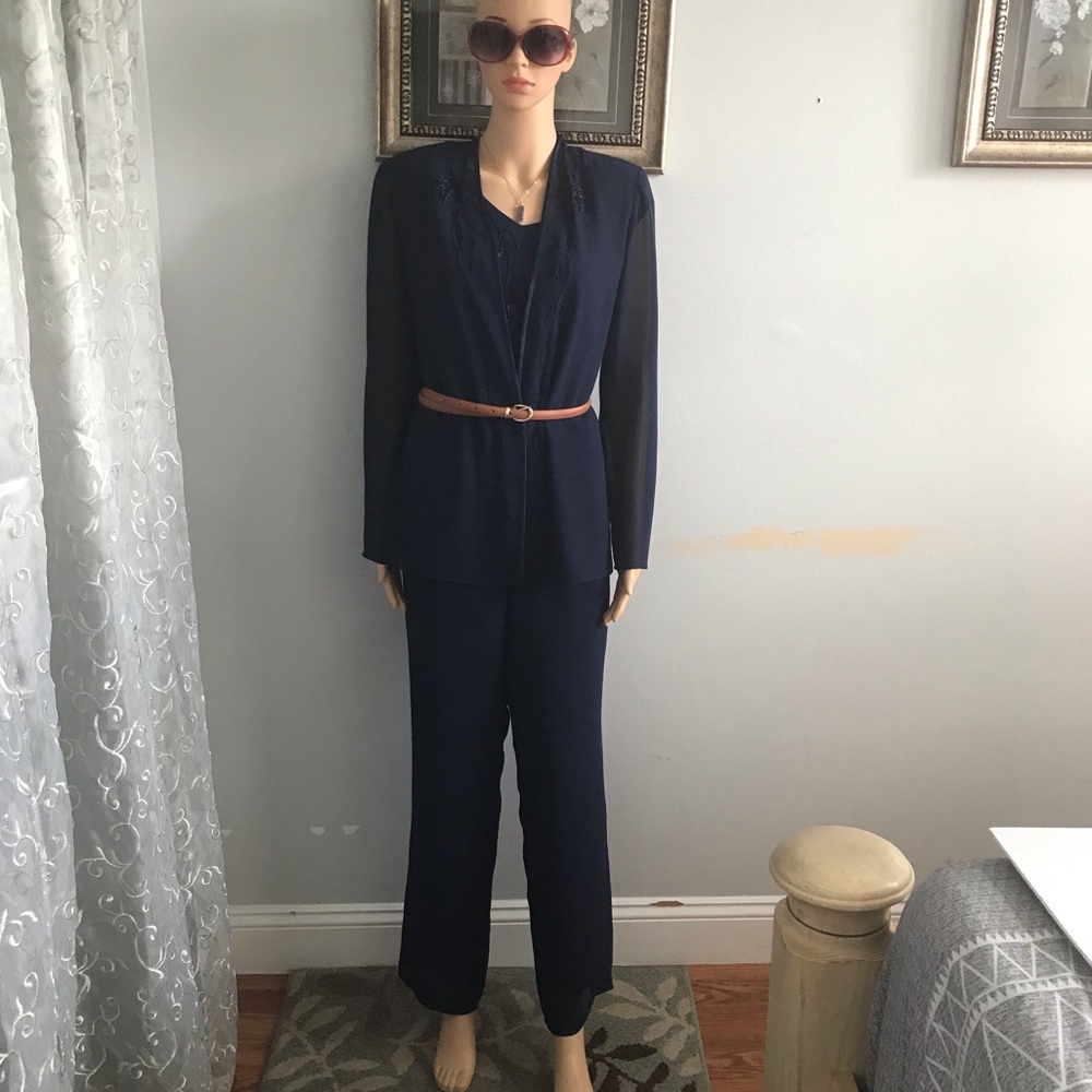 R&M RICHARDS/KAREN KWONG. Jacket, pants & TAN. BUY 2 ITEMS GET 50% ON 3RD ITEM - Picture 7 of 16